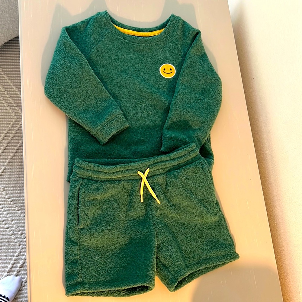 OLD NAVY - NWOT unisex terrycloth smiley face set